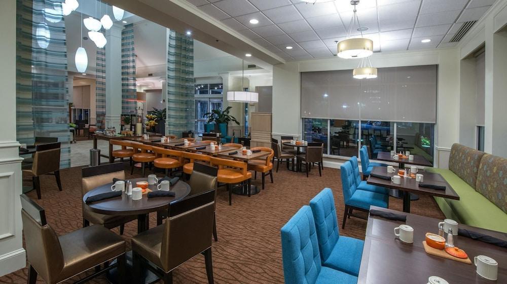 Hilton Garden Inn Savannah Airport Exterior photo