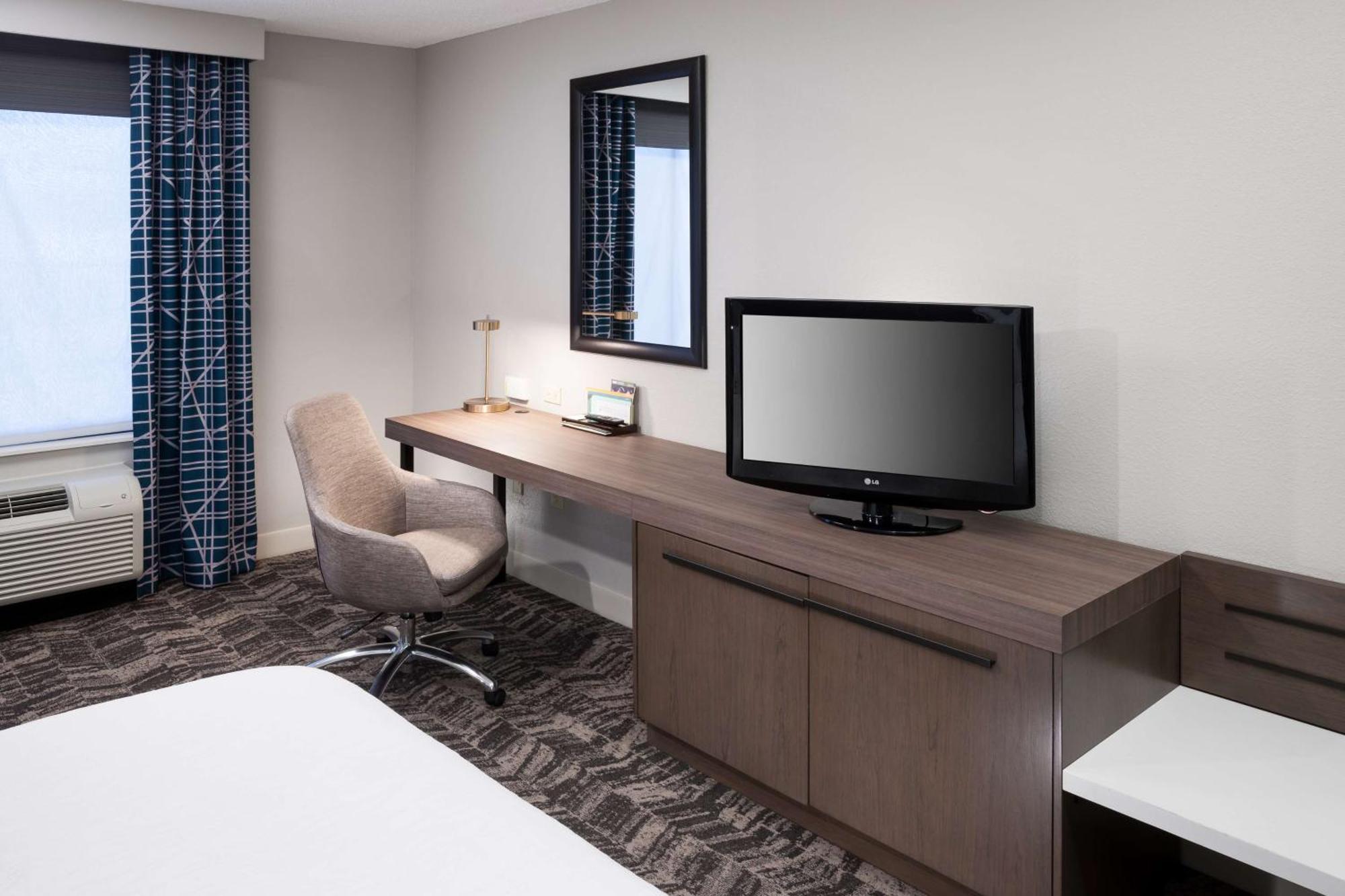 Hilton Garden Inn Savannah Airport Exterior photo